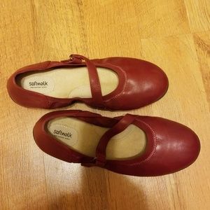 Deep red Softwalk Mary Jane 8.5 Wide Width Leather